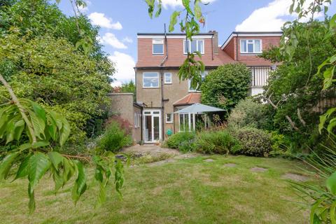 29 Rhodes Avenue, London, N22 7UR