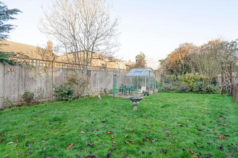 7 Roman Road, London, N10 2NH