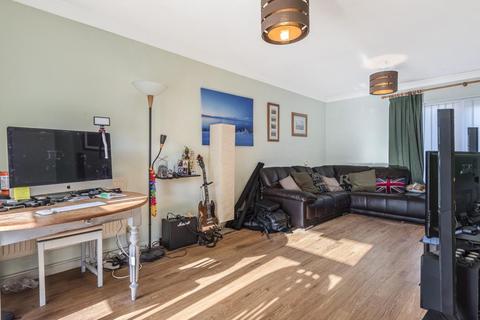 5 Anson Close, Aylesbury, HP21 8AT