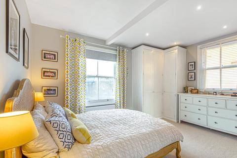 11 Western Lane, London, SW12 8JS