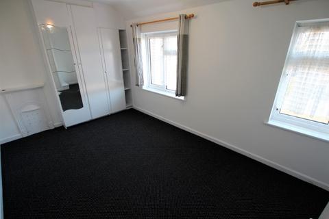 93 Lillechurch Road, Dagenham, RM8 2BY