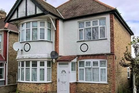 2 bedroom maisonette for sale, Sydney Road, Barkingside, Essex