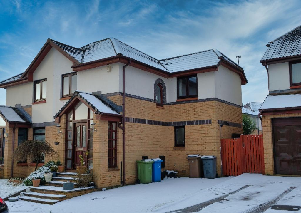 St Marys Crescent, Barrhead, Glasgow, G78 2TL 3 bed semidetached house