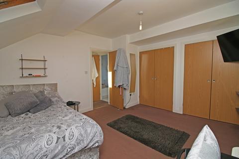 97f Beach Road, Thornton-cleveleys, FY5 1EW