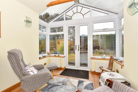 3 bedroom chalet for sale, Leonard Road, Greatstone, Kent