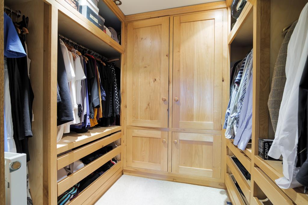 Walk-in Wardrobe to Master Bedroom