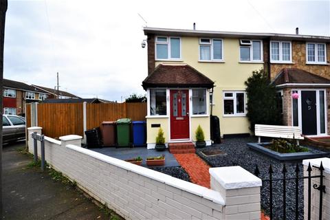 11 Beechcroft Avenue, Linford, Stanford-le-hope, SS17 0RE