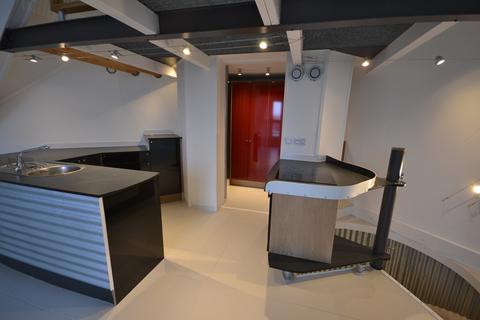 2 bedroom apartment to rent, Forest Edge, Sneyd Street