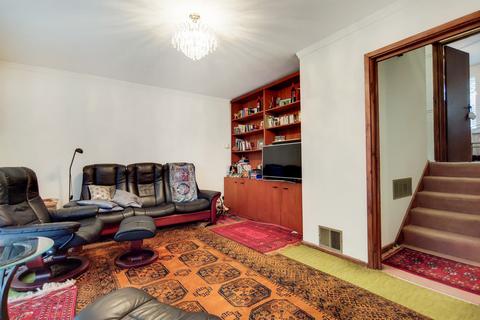 287 Violet Lane, Croydon, CR0 4HN