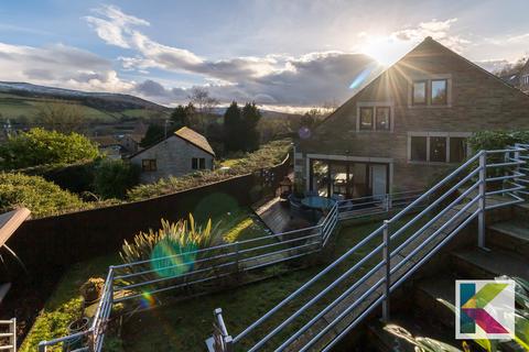 3 Marslands, Diggle, Oldham, OL3 5LQ