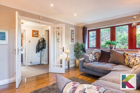 3 Marslands, Diggle, Oldham, OL3 5LQ