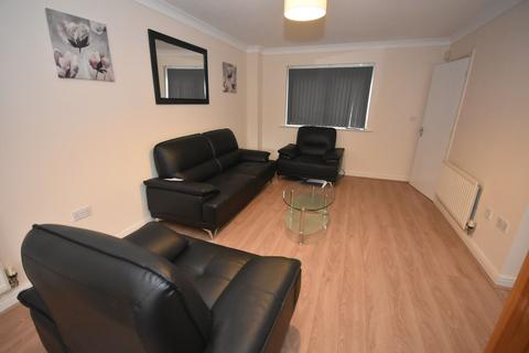 4 bedroom terraced house to rent, Mackworth Street, Hulme, Manchester,  M15 5LP.