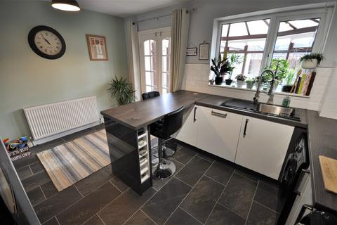 26 Charles Court, Thorne, Doncaster, DN8 4LD