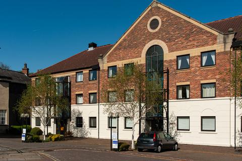 2 bedroom apartment to rent, Postern Close, York YO23