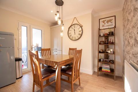 74 Basils Road, Stevenage, SG1 3PU