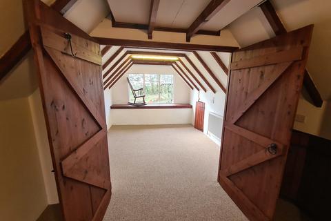 4 bedroom barn conversion to rent - Lestraynes Lane, Rame