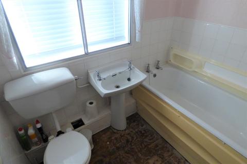 92 Old Road, Armitage, Rugeley, WS15 4BU