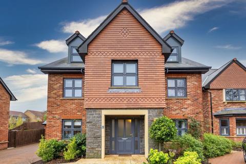 9 Caer Idwen, Morganstown, Cardiff, CF15 8FZ