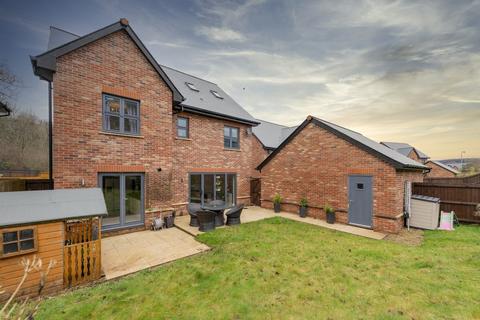 9 Caer Idwen, Morganstown, Cardiff, CF15 8FZ