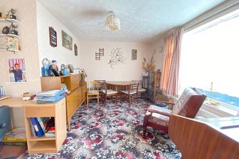 12 Broadway, Warminster, BA12 8EB
