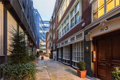 Studio to rent, Crane Court, London, EC4A