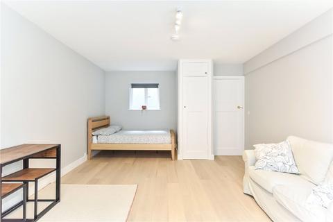 Studio to rent, Crane Court, London, EC4A