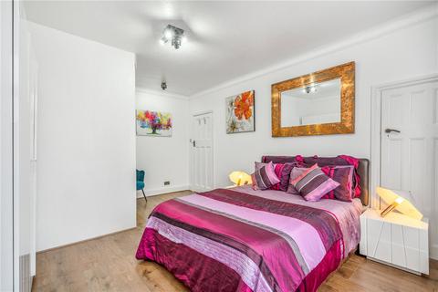 3 Tudor Way, London, W3 9AG