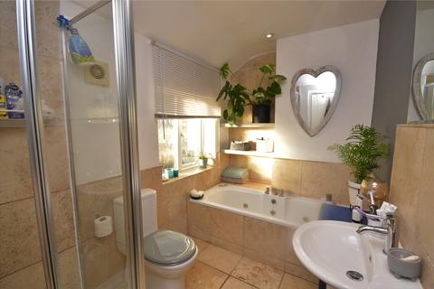 32 Broadgate Crescent, Horsforth, Leeds, LS18 4HG