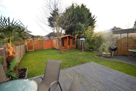 32 Broadgate Crescent, Horsforth, Leeds, LS18 4HG
