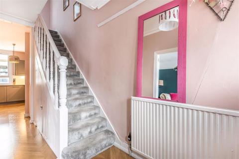 4 Cross Road, Purley, CR8 2DS