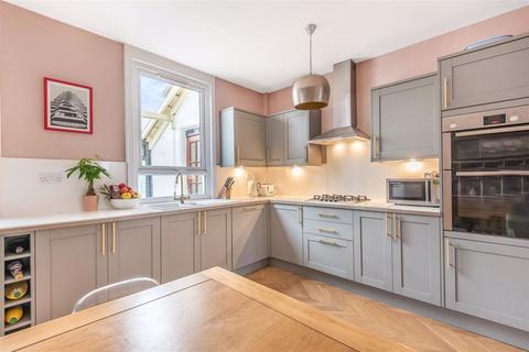 4 Cross Road, Purley, CR8 2DS