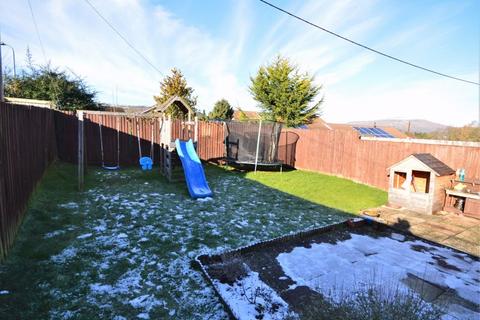 41 Brynglas, Gilwern, Abergavenny, NP7 0BW