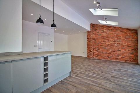 100 Amos Lane, Wednesfield, Wolverhampton, WV11 1LZ