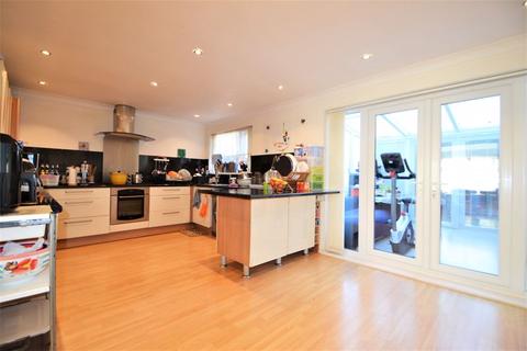 101 Frankby Road, Wirral, CH48 9UT