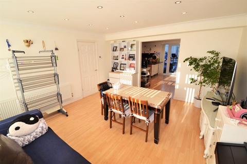 101 Frankby Road, Wirral, CH48 9UT