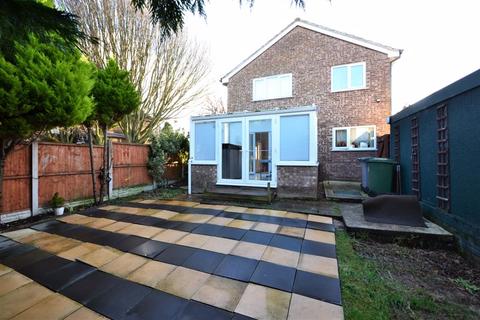 101 Frankby Road, Wirral, CH48 9UT