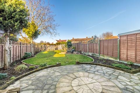 31 Stirling Drive, Orpington, BR6 9DW