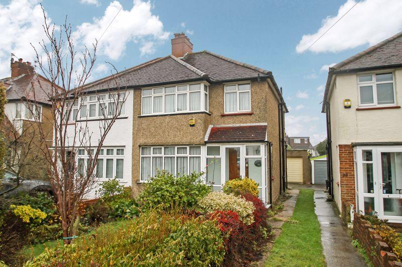 Woodlands Avenue, Ruislip 3 bed semidetached house £525,000