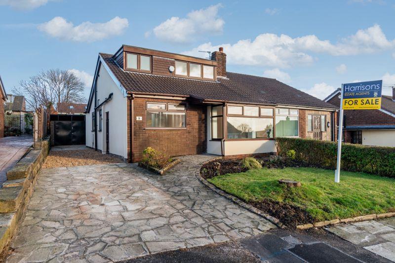 Molyneux Road, Westhoughton, Bolton, Lancashire. *OFFERED WITH NO CHAIN