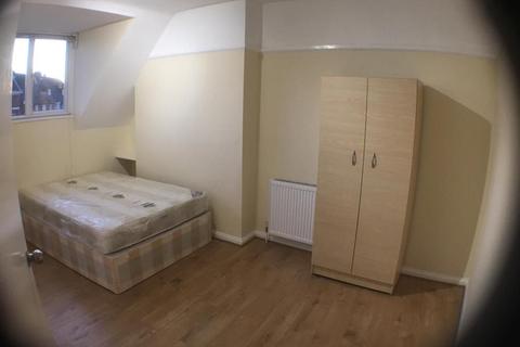 5 bedroom flat to rent - FINCHLEY LANE, LONDON, NW4 1BN