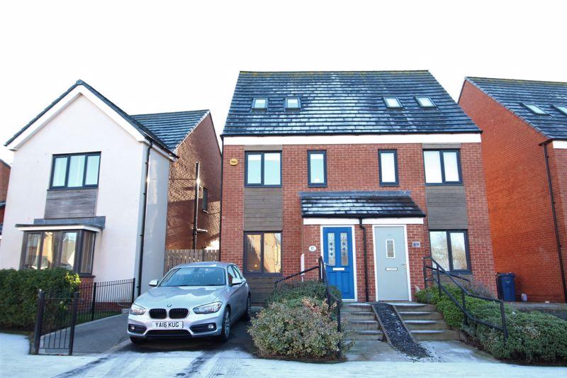 St Aloysius View, Hebburn 3 bed semidetached house £140,000