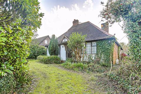 122 Mill Lane, Oxted, RH8 9DD