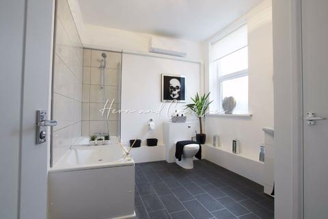 The Flat, 146 Holton Road, Barry, CF63 4HL