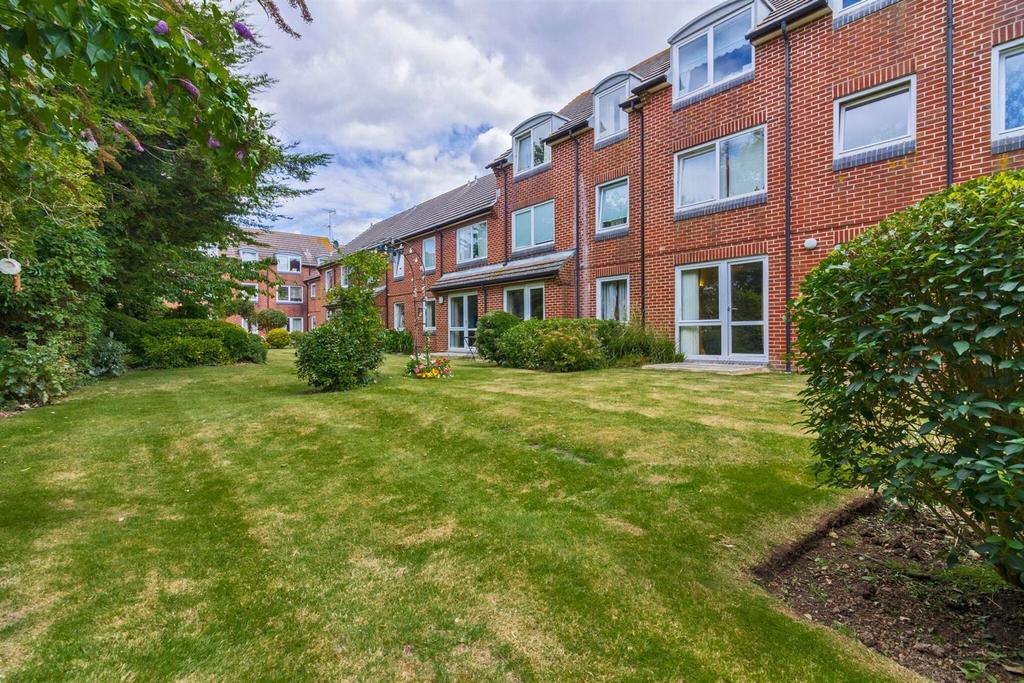 Homesearle House, GoringbySea 2 bed flat £150,000