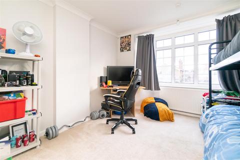 1 Brookside Road, Ruddington, Nottingham, NG11 6AT