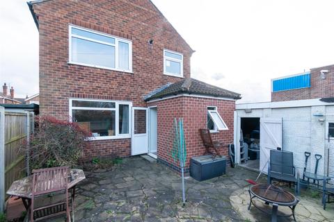 1 Brookside Road, Ruddington, Nottingham, NG11 6AT