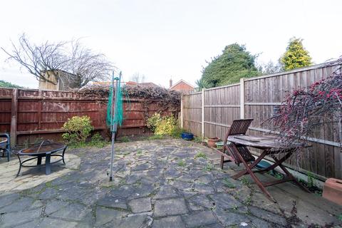 1 Brookside Road, Ruddington, Nottingham, NG11 6AT