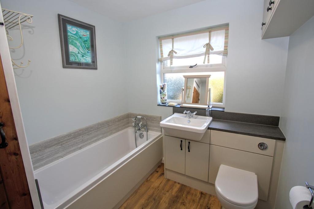 Bathroom/w.c.