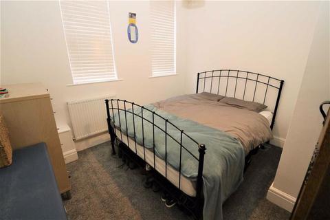 Flat 5, 3 Athol Road, Manchester, M16 8QW