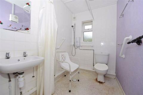 3 Bugby Drive, Irthlingborough, Wellingborough, NN9 5XG